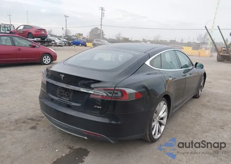2013 Tesla Model S Performance из США, поврежденный, VIN 5YJSA1DP6DFP13074
